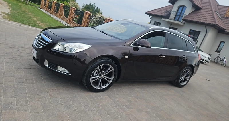 Opel Insignia cena 23900 przebieg: 212000, rok produkcji 2011 z Świeradów-Zdrój małe 232